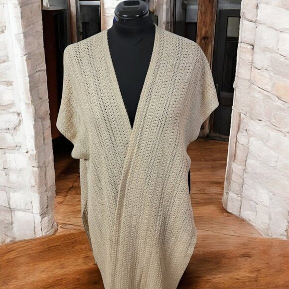 Steve Madden Open Weave Tacked Vest - Layered Looks Made Easy - Picture 1 of 8